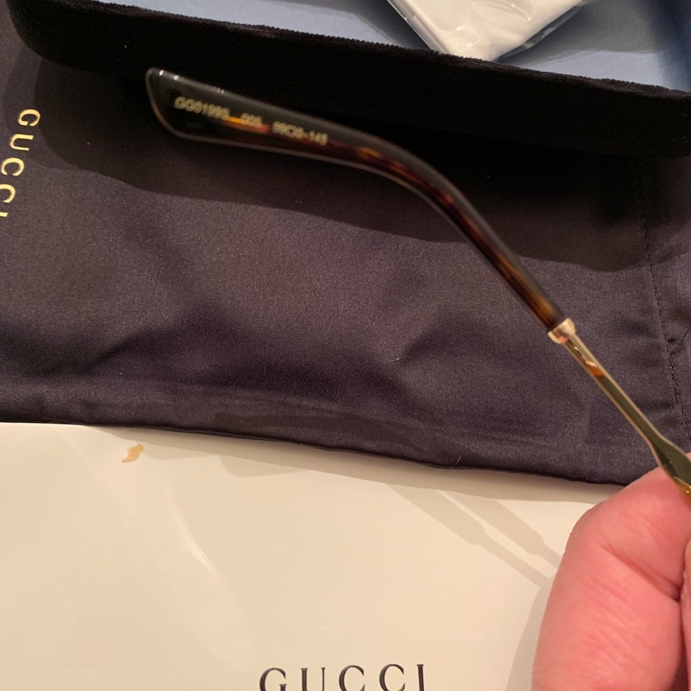 โ๏ธSOLDโ๏ธAuthentic Gucci Shield 99 Acetate/Metal - Picture 7 of 7